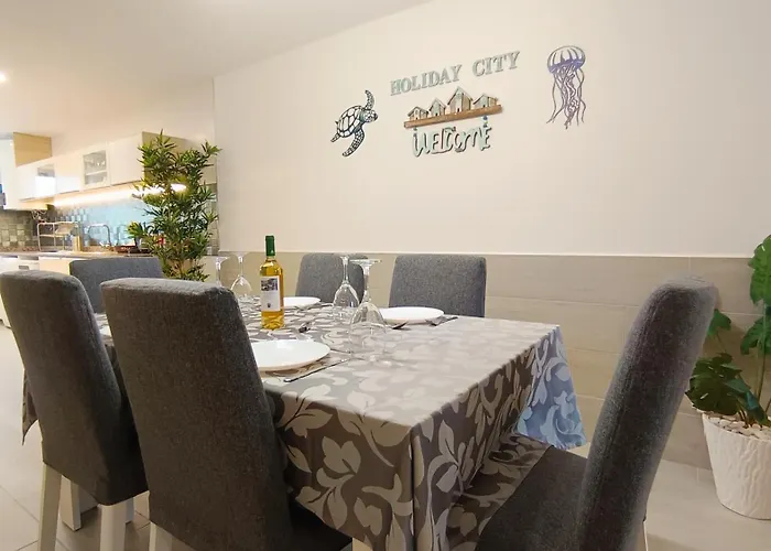Holiday City Apartament *